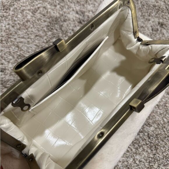 Cream Real Shearling Leather Handmade Bowknot Kisslock Clutch/Wristlet/Crossbody - Picture 14 of 14